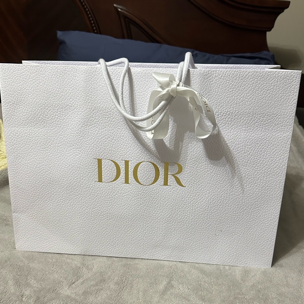 🆕Dior gift bag new - Picture 2 of 8